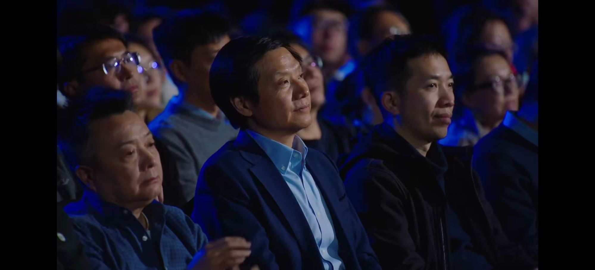 雷军没有上台！小米17 Ultra 发布，起售价涨了500元港美股资讯| 华盛通