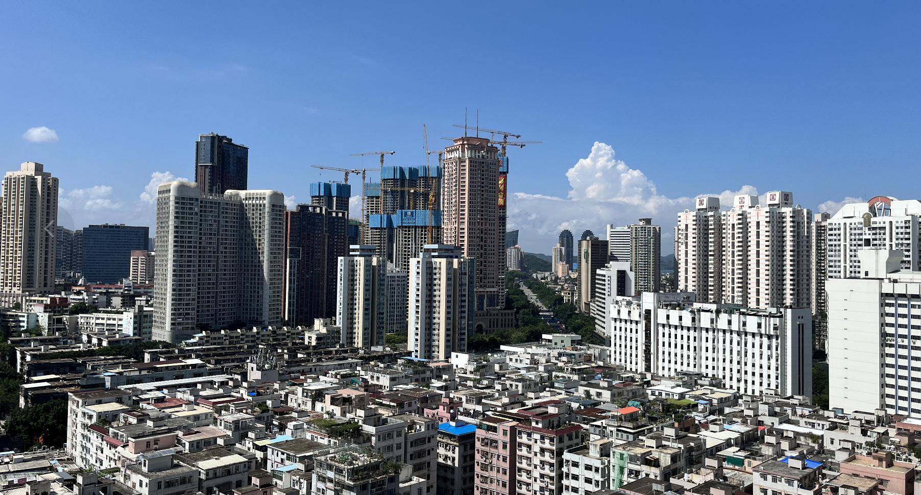 深圳房东为留人采取积极措施，CBD降价招租与城中村租金回调20%